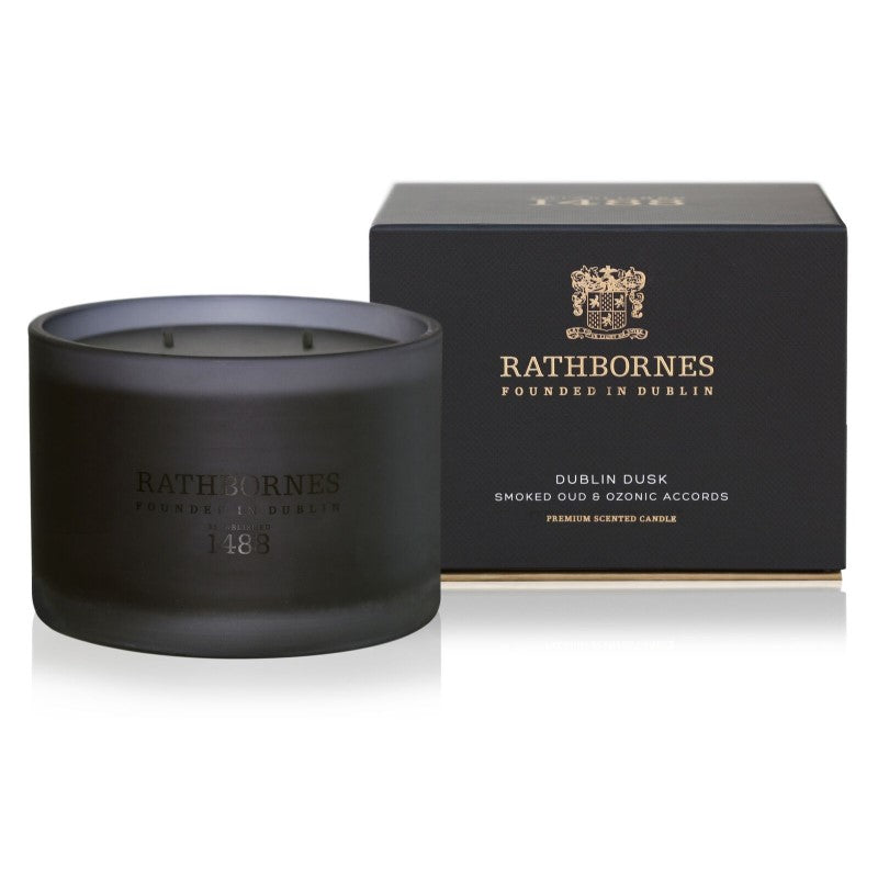 Smoked Oud & Ozone Accords Scented Classic Candle